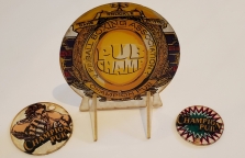 Champion Pub Promo Stand w/two Key Fobs