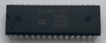 IC EPROM 8Mbit Parallel 32-PDIP M27C801-100B1